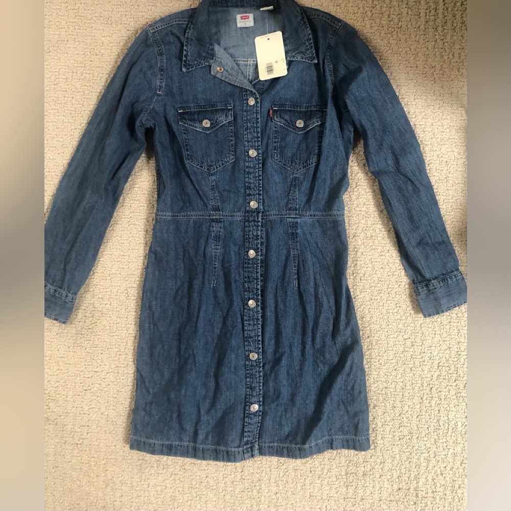 Levi’s snap up denim dress size small